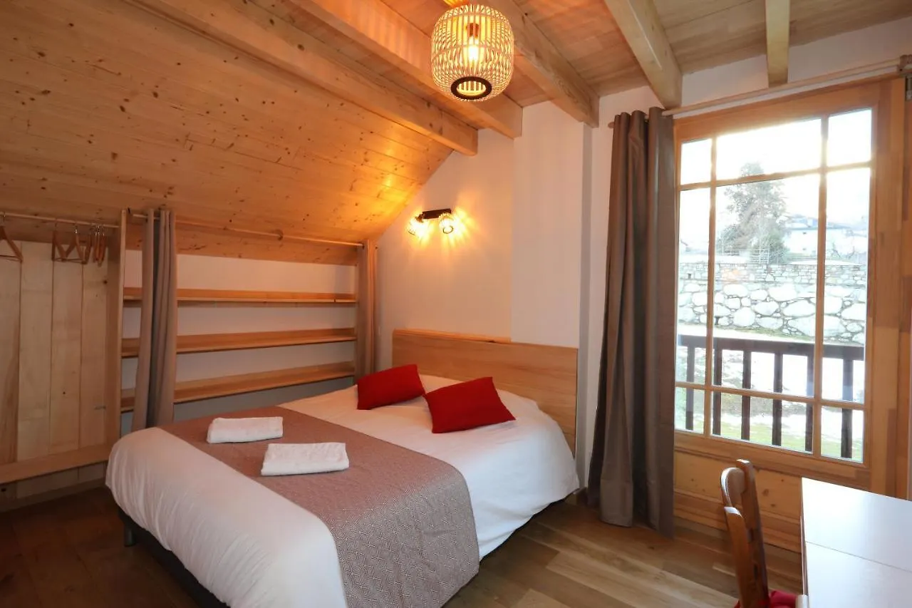 Chalet Classe 5 Etoiles Avec Bain Nordique Entierement Neuf Люс-Сен-Совёр 0*,