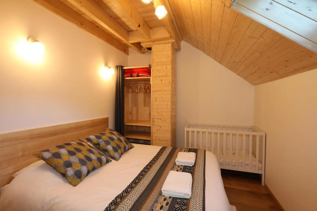Chalet Classe 5 Etoiles Avec Bain Nordique Entierement Neuf Люс-Сен-Совёр Франция